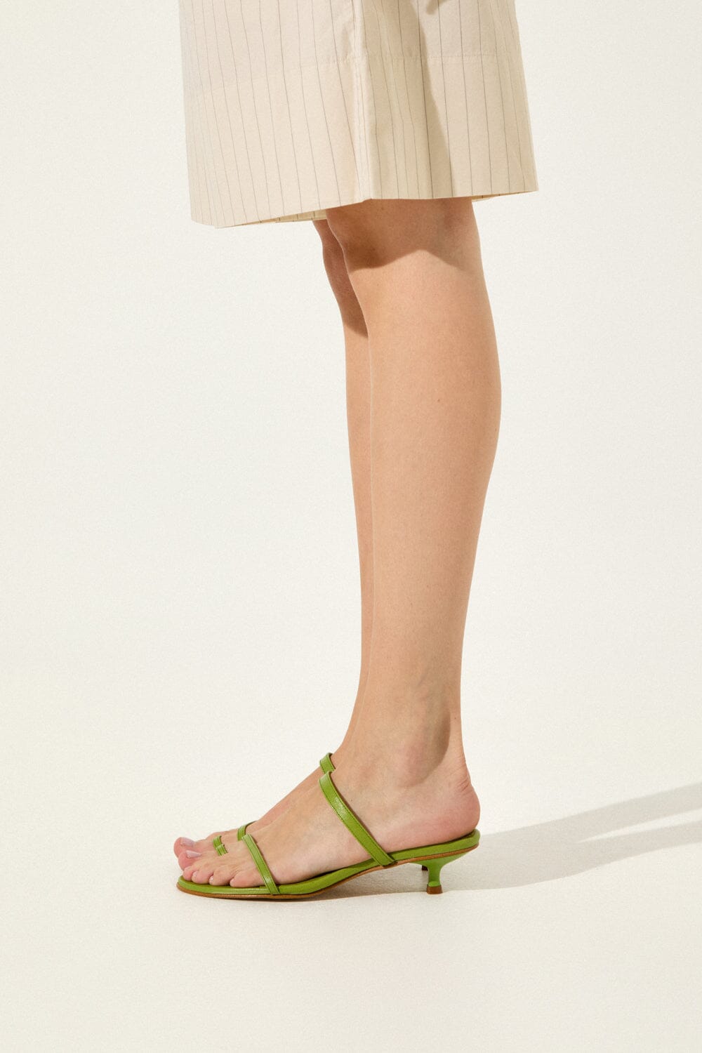 Daisy Sandals in Green Leather