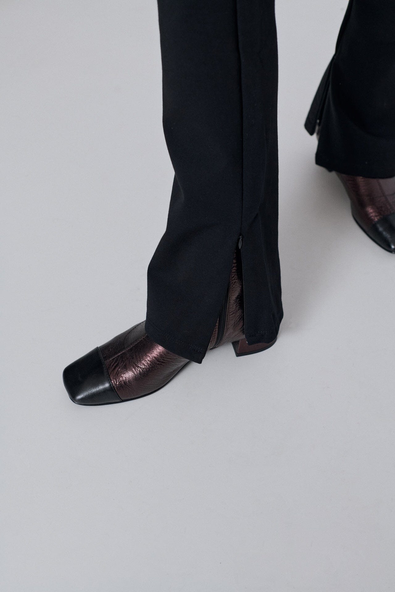 Laurie Ankle Boots in Chocolate-coloured Metallic Leather