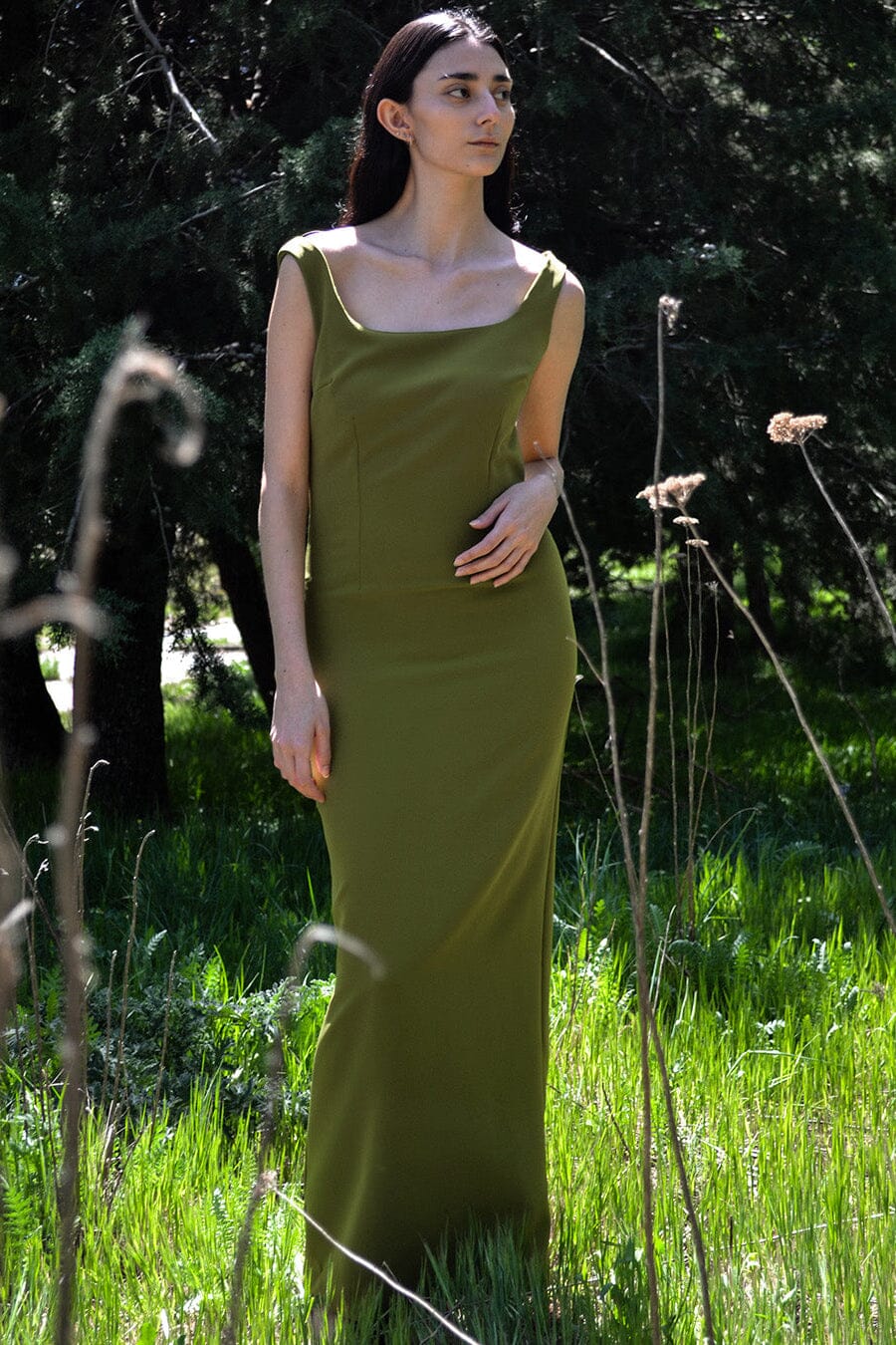 VESTIDO VERDE ESCOTE AMPLIO