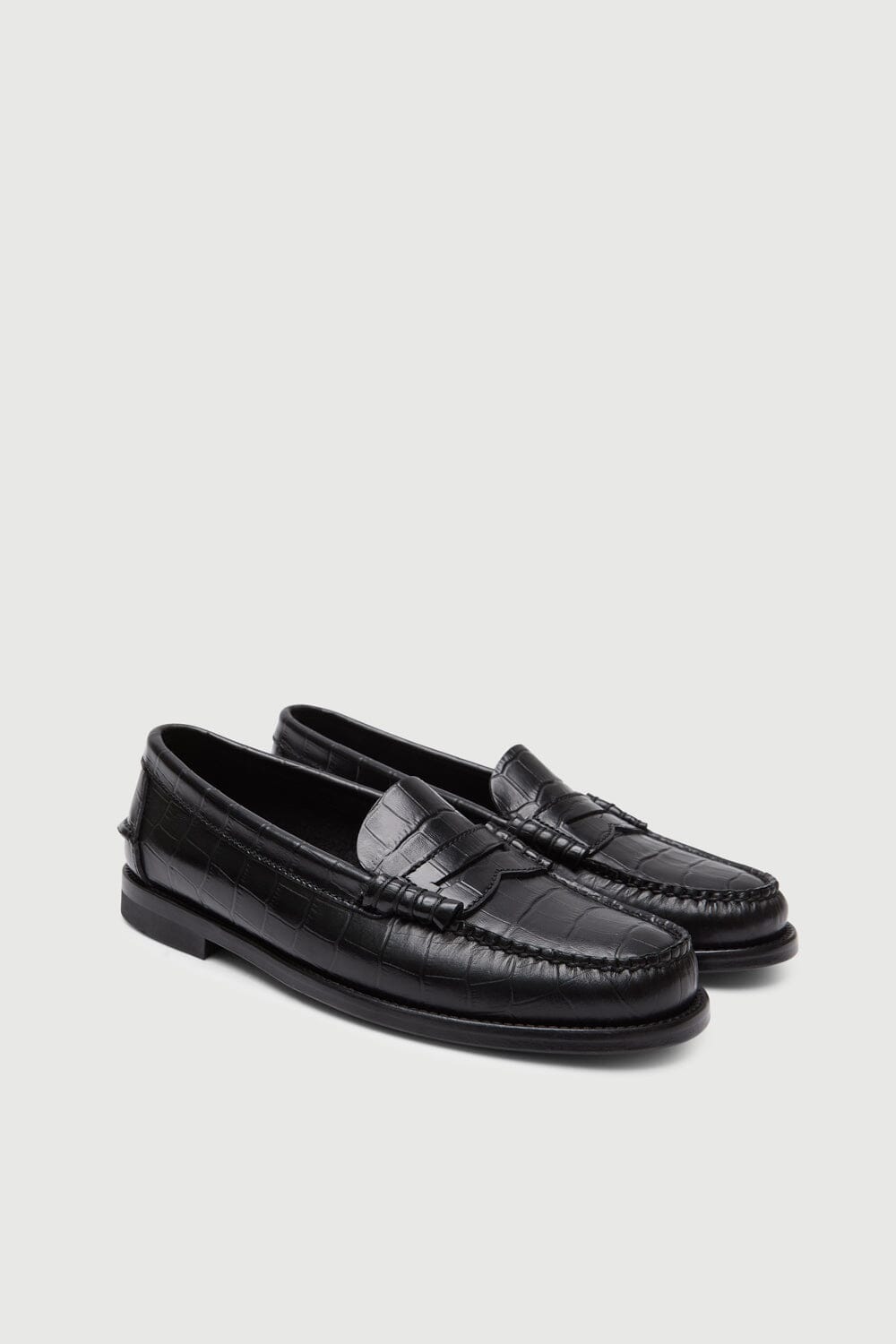 Zoe Loafers in Croc-effect Black Leather