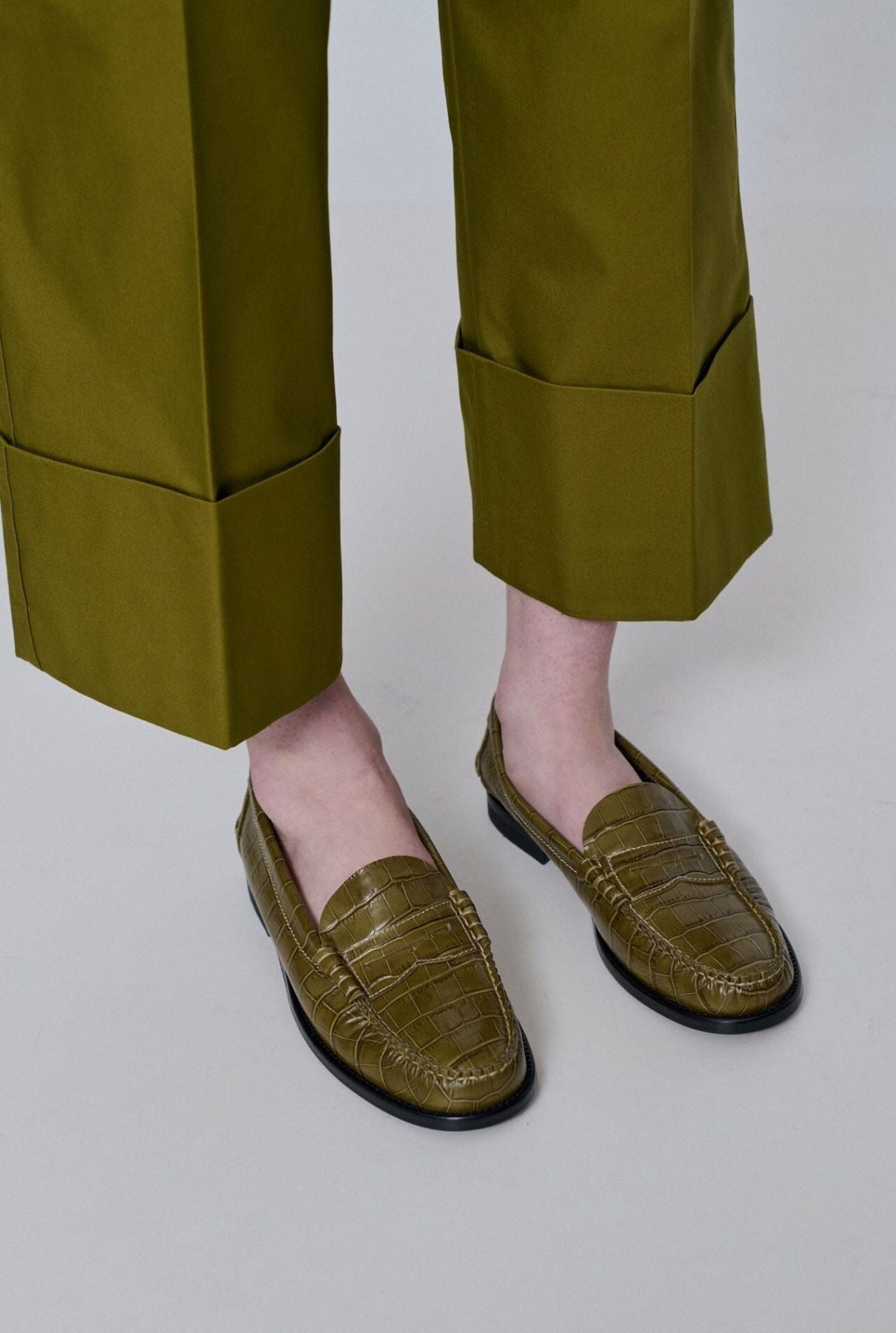 Zoe Loafers in Croc-effect Olive Green Leather